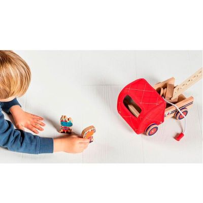 Camión de Bomberos Marius y Jack – Lilliputiens niño jugando